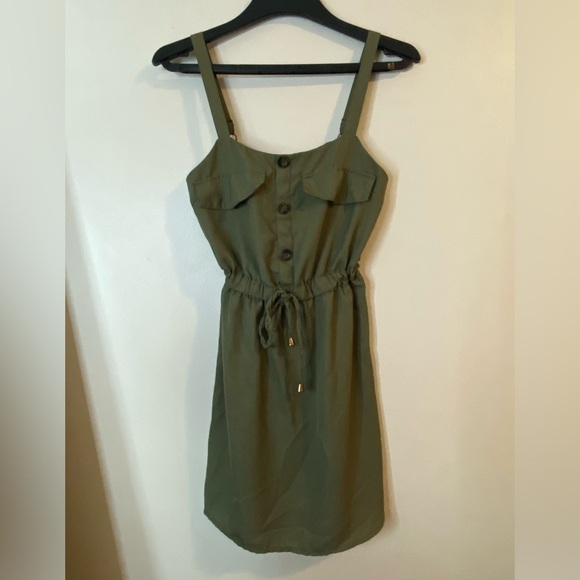 Charlotte Russe Olive Green mini sleeveless dress size medium - Picture 1 of 5